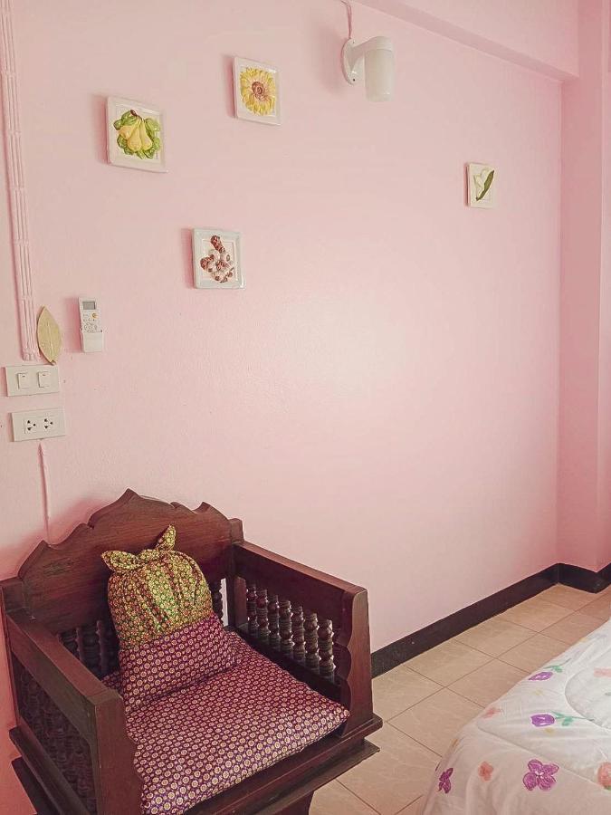 Airport Convenience Inn: Breakfast & Quick Transit Access Bangkok Exterior photo